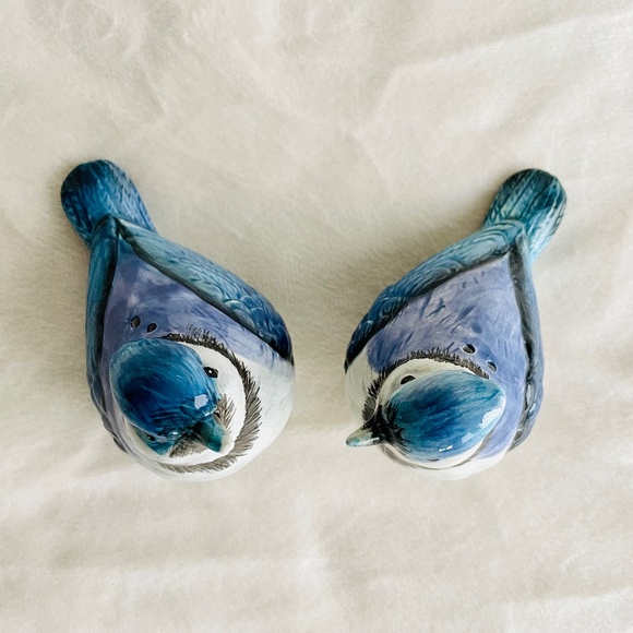 Porcelain Blue Jay Salt and Pepper Shakers - Picture 4 of 14